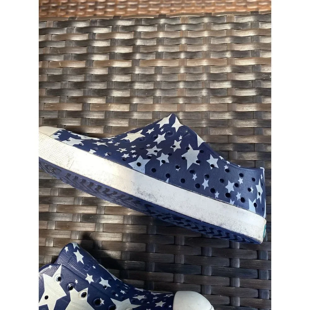 Native Jefferson shoes Kids size 3